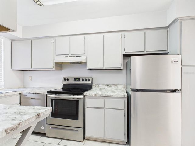 7502 BOLANOS COURT, Tampa, FL 33615