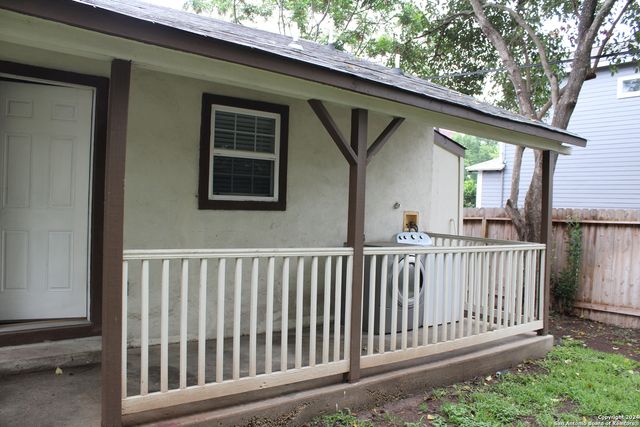 415 Kendall St, San Antonio, TX 78212