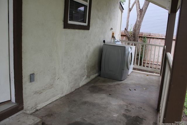 415 Kendall St, San Antonio, TX 78212