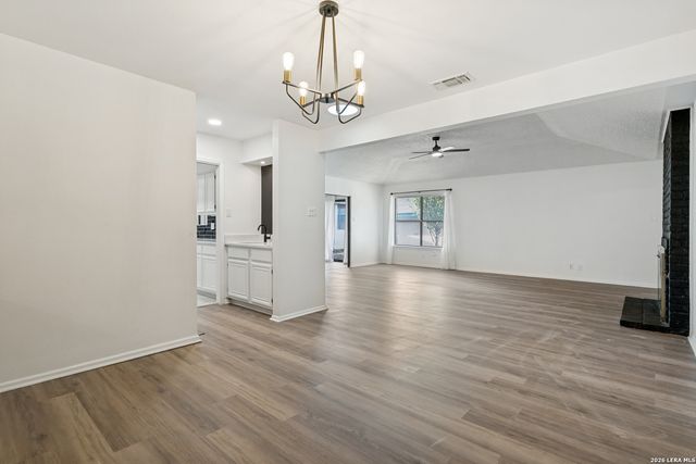 10106 Grand Park, San Antonio, TX 78239