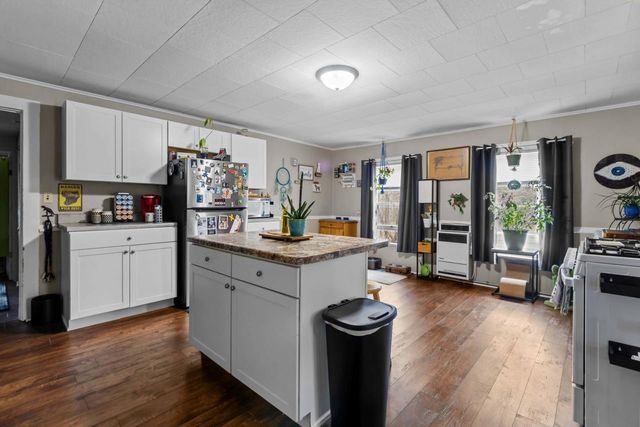 326 W 6TH AVENUE, Oshkosh, WI 54902