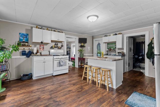 326 W 6TH AVENUE, Oshkosh, WI 54902