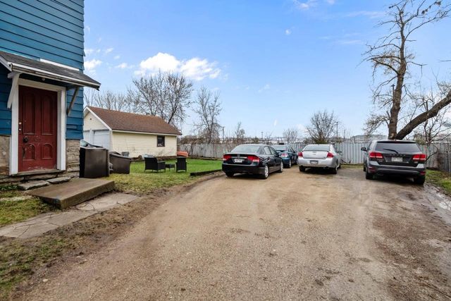 326 W 6TH AVENUE, Oshkosh, WI 54902
