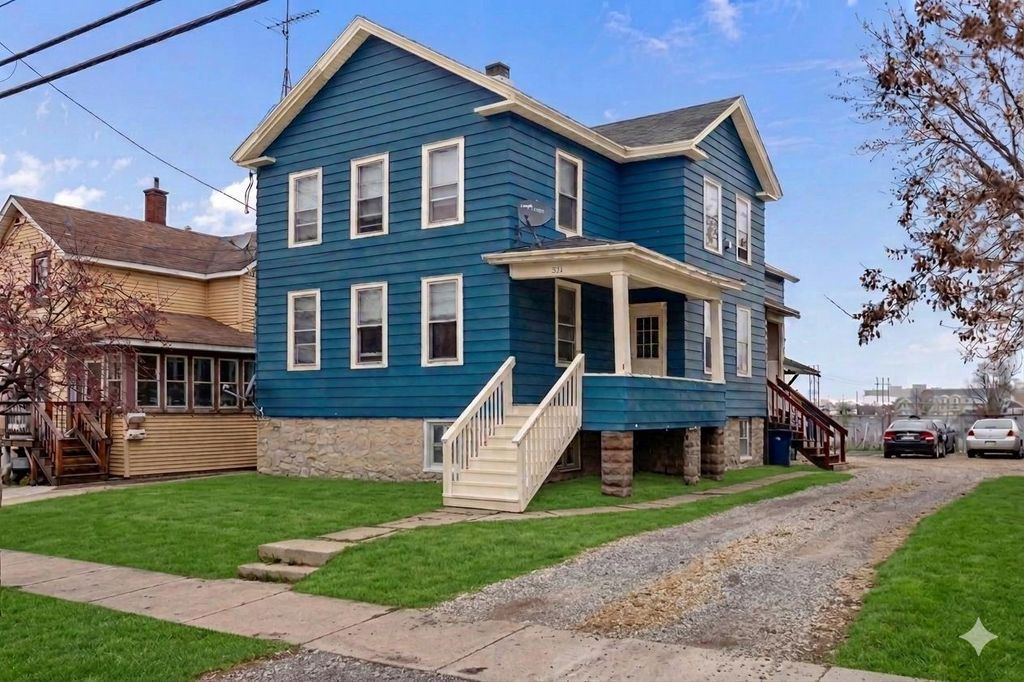 326 W 6TH AVENUE, Oshkosh, WI 54902