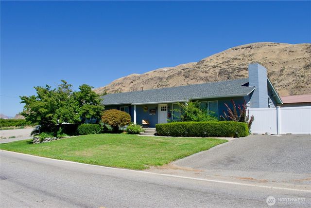 4477 NW Cascade Avenue, East Wenatchee, WA 98802