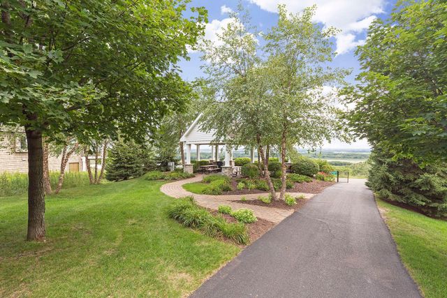 15549 Lilac Drive, Eden Prairie, MN 55347