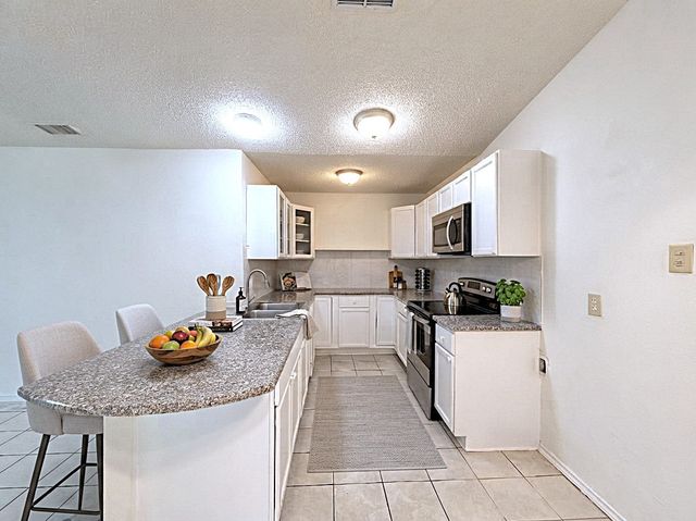 610 Colonial Drive, Garland, TX 75043