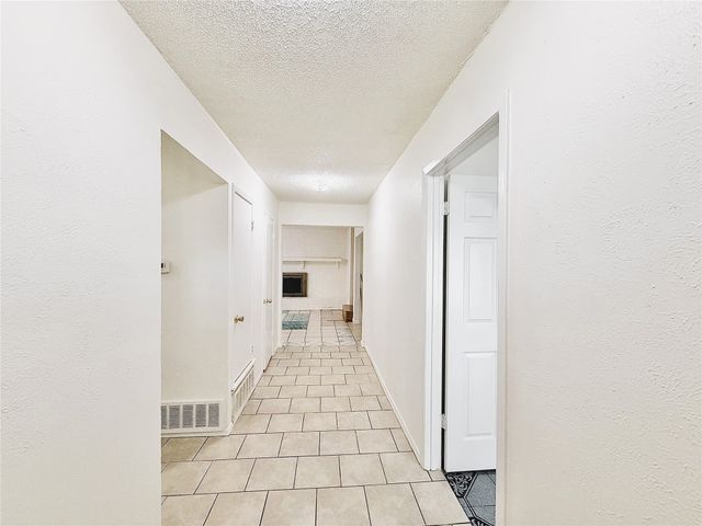 610 Colonial Drive, Garland, TX 75043