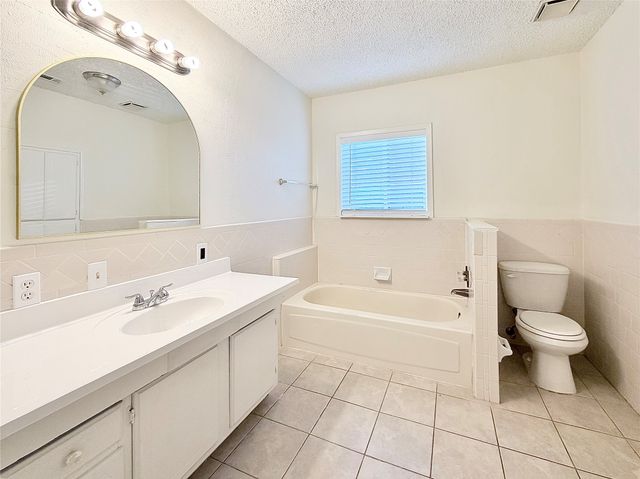 610 Colonial Drive, Garland, TX 75043
