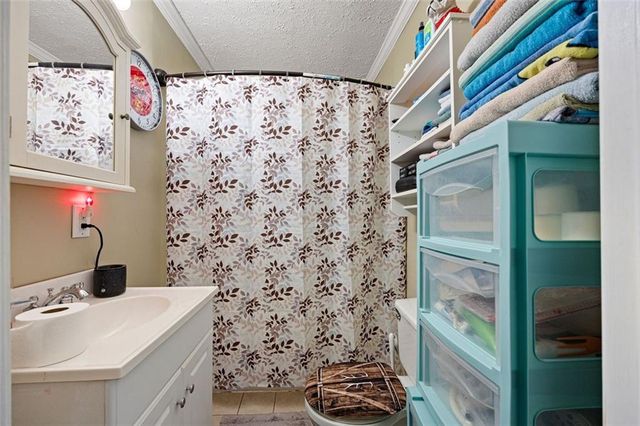 3939 Hillside Lane, Douglasville, GA 30135