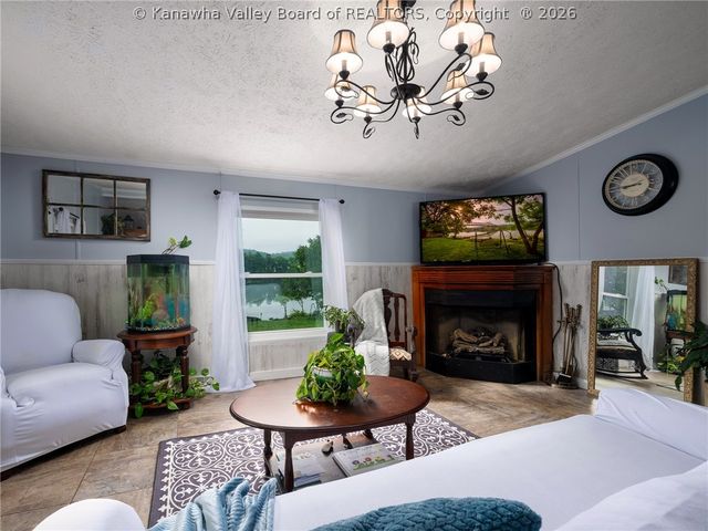 120 Whittbury Lane, Eleanor, WV 25168