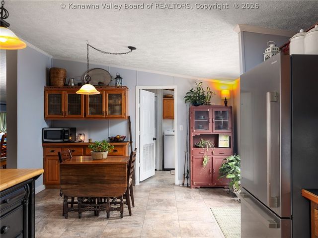 120 Whittbury Lane, Eleanor, WV 25168