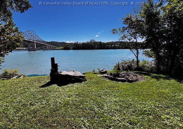 120 Whittbury Lane, Eleanor, WV 25168
