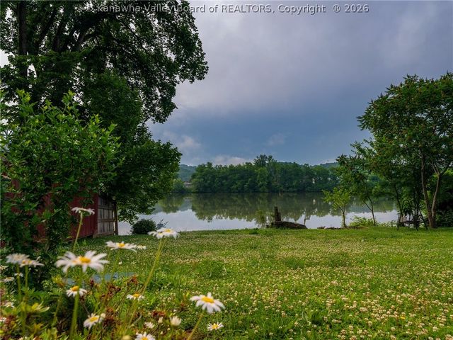 120 Whittbury Lane, Eleanor, WV 25168