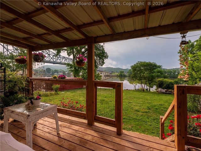 120 Whittbury Lane, Eleanor, WV 25168