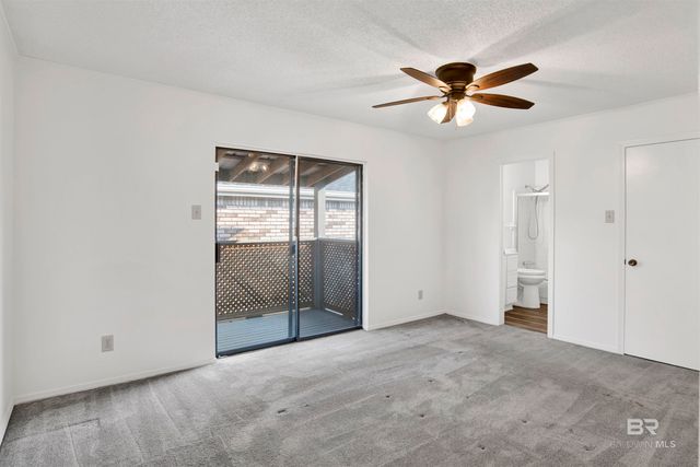 6071 N Highland Circle, Mobile, AL 36608