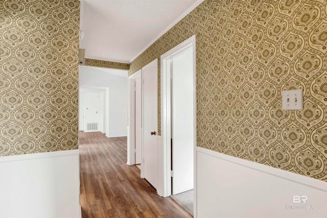 6071 N Highland Circle, Mobile, AL 36608