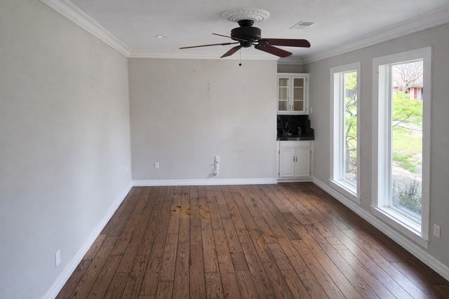 7406 Foxworth Drive, Dallas, TX 75248