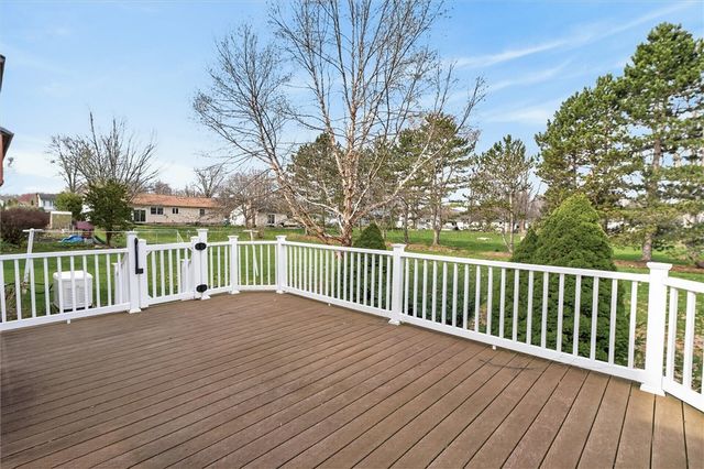 99 Old English Drive, Greece, NY 14616