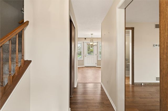 99 Old English Drive, Greece, NY 14616