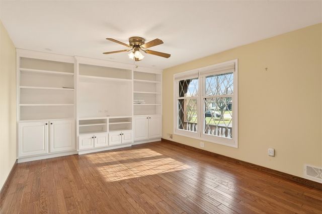 99 Old English Drive, Greece, NY 14616