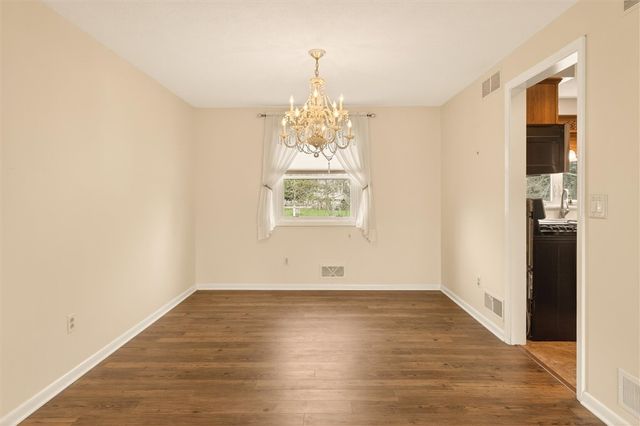 99 Old English Drive, Greece, NY 14616