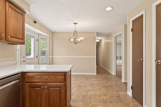 99 Old English Drive, Greece, NY 14616