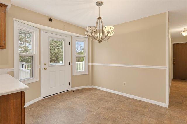 99 Old English Drive, Greece, NY 14616