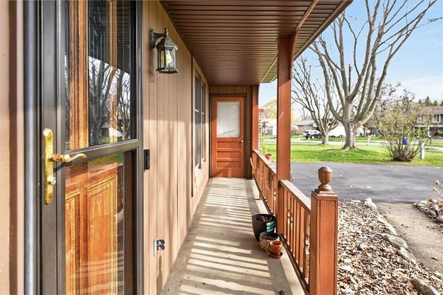 99 Old English Drive, Greece, NY 14616