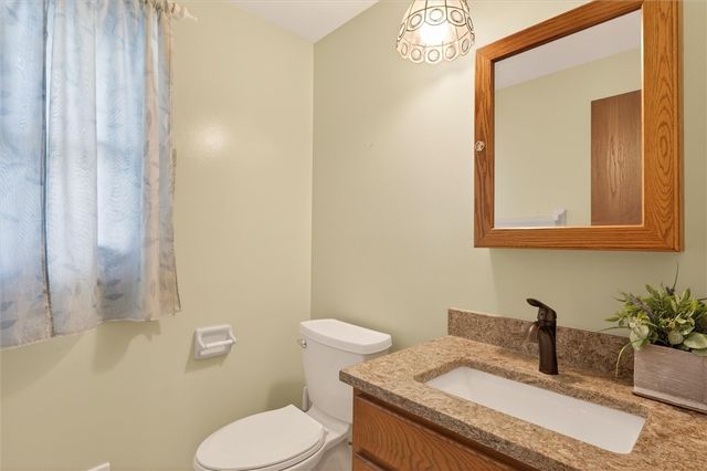 99 Old English Drive, Greece, NY 14616