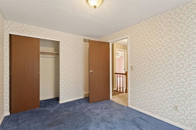 99 Old English Drive, Greece, NY 14616