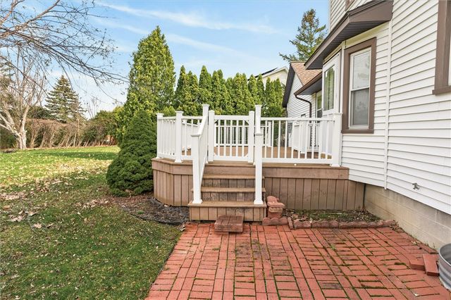 99 Old English Drive, Greece, NY 14616