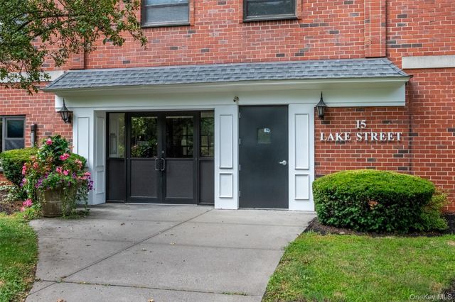 15 Lake Street 4-J, White Plains, NY 10603