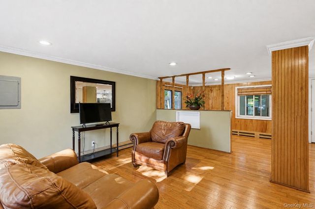 201 Serpentine Lane, Islandia, NY 11749