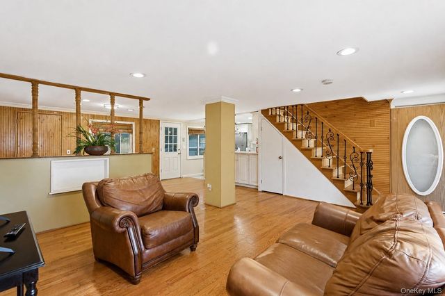 201 Serpentine Lane, Islandia, NY 11749