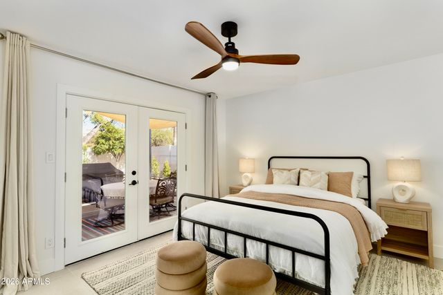 8746 E Via De Viva Street, Scottsdale, AZ 85258