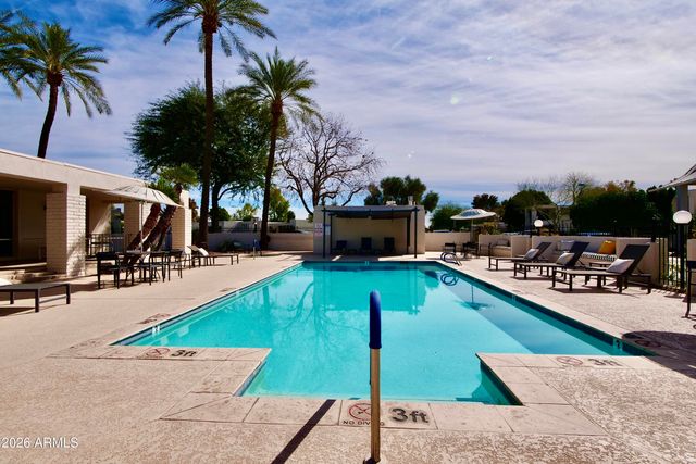 8746 E Via De Viva Street, Scottsdale, AZ 85258