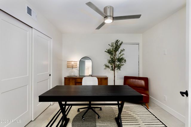 8746 E Via De Viva Street, Scottsdale, AZ 85258