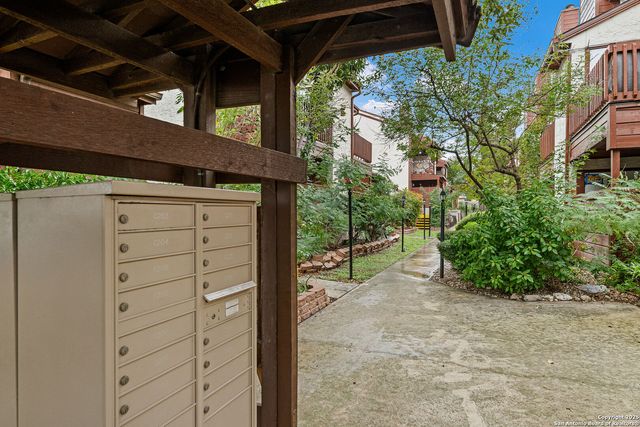 10527 Perrin Beitel Rd Apt D207, San Antonio, TX 78217