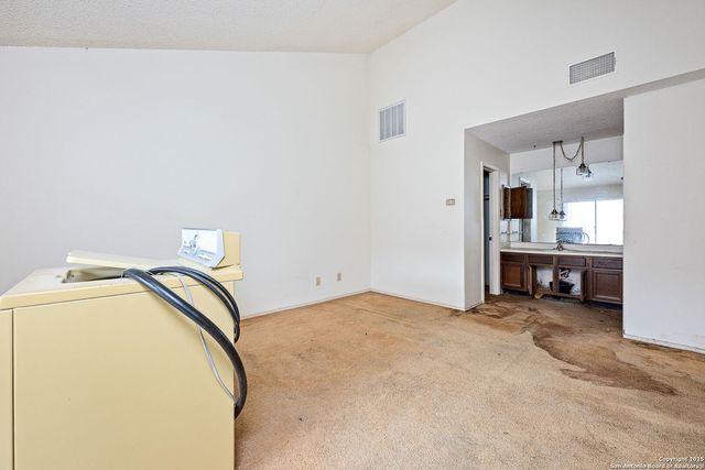 10527 Perrin Beitel Rd Apt D207, San Antonio, TX 78217