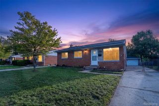 27754 Townley Avenue, Madison Heights, MI 48071