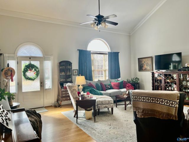 76 Jackson Way, Decatur, AL 35603