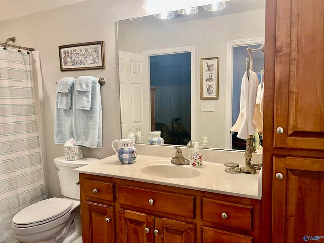 76 Jackson Way, Decatur, AL 35603