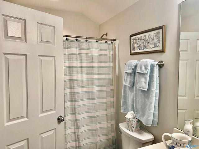 76 Jackson Way, Decatur, AL 35603