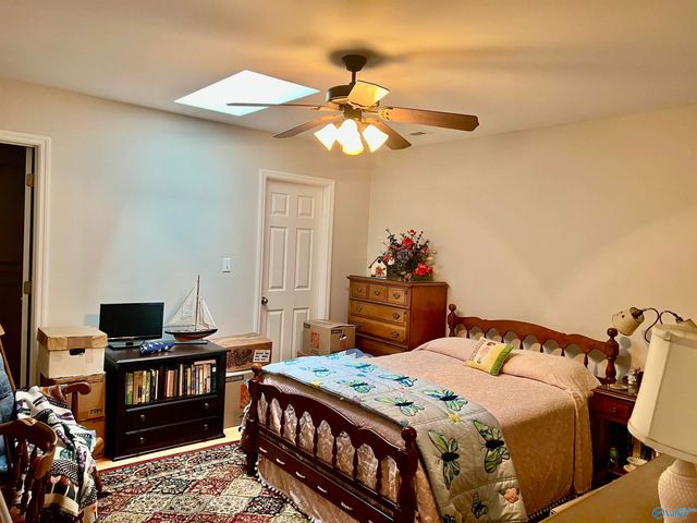 76 Jackson Way, Decatur, AL 35603