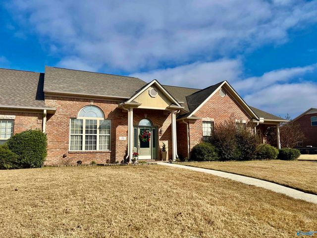 76 Jackson Way, Decatur, AL 35603