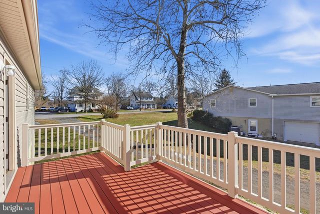 667 HAWK HILL DR, Prince Frederick, MD 20678