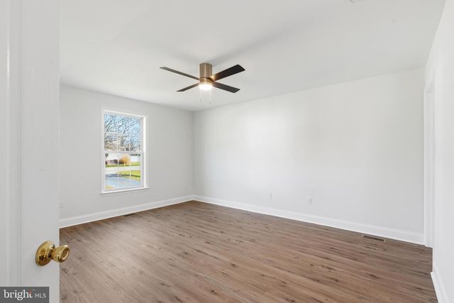 667 HAWK HILL DR, Prince Frederick, MD 20678