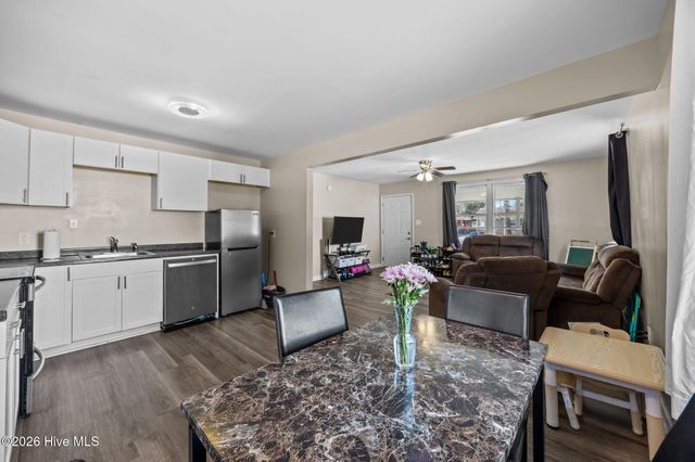 115 Armstrong Drive, Jacksonville, NC 28540