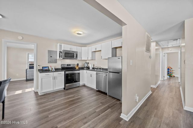 115 Armstrong Drive, Jacksonville, NC 28540